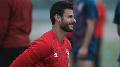 تدريبات بدنية إضافية للشناوي ووليد سليمان عقب انتهاء مران الأهلي اليوم