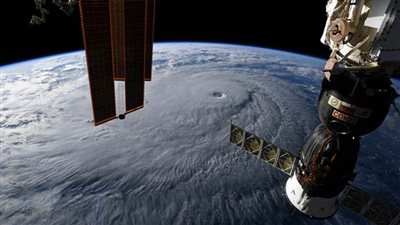 روسيا والصين تعرضان خطة إنشاء محطة على القمر