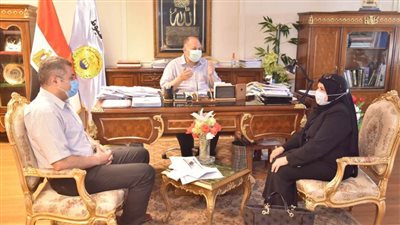 محافظ أسيوط يعلن توفير الأسمدة للمزارعين ويشكر وزير الزراعة لاستجابته السريعة