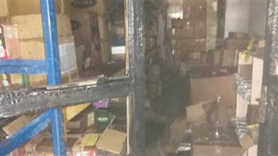 السيطرة علي حريق إندلع بشركة أدوية ومستلزمات طبية بأسيوط.. (صور)