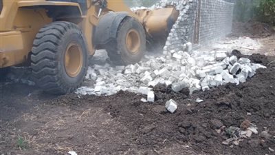 إيقاف أعمال مخالفة وإزالة التعديات في حملة بالبحيرة