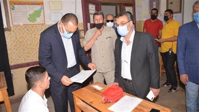 محافظ الشرقية يتفقد لجان امتحانات الدبلومات الفنية 
