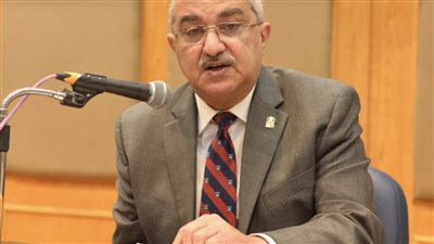 رئيس جامعة أسيوط: انخفاض حالات المرضى المصابين بكورونا للبالغين وارتفاع حالات الأطفال