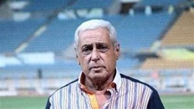 أحد نجوم الجيل الذهبي.. وفاة عبد الرحمن أنوس لاعب الإسماعيلي السابق