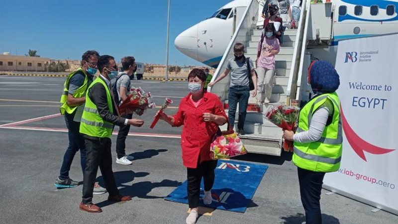 الركاب فور وصولهم