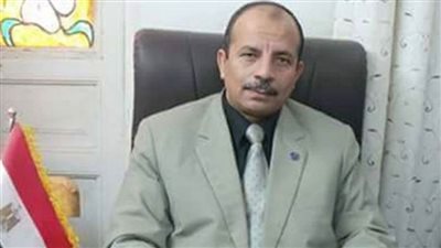 وكيل وزارة تعليم قنا يبحث الاستعدادات لامتحانات الثانوية العامة