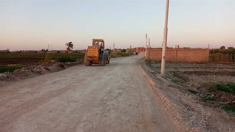 جانب من اعمال الرصف