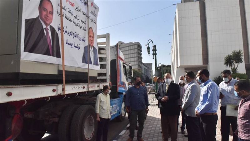 محافظ أسيوط يستقبل