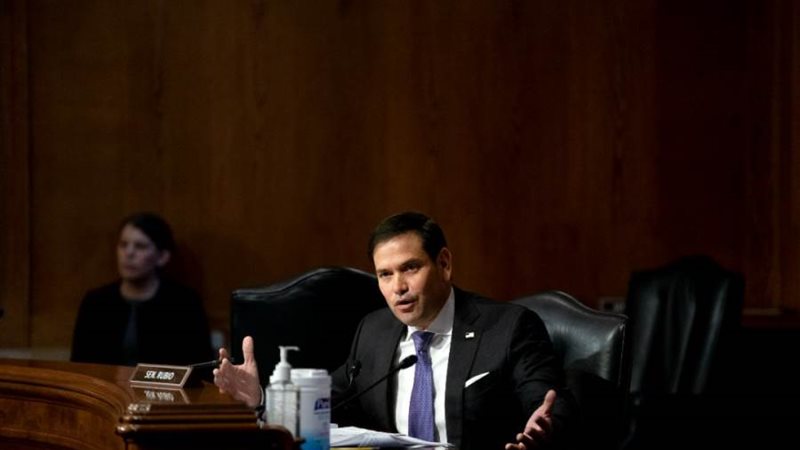 أعضاء من الكونجرس