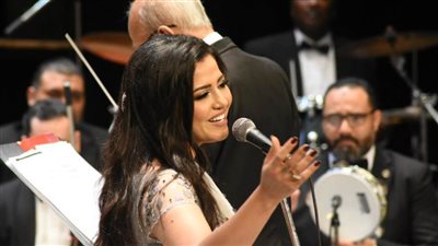 نجوم الأوبرا يتألقون في ذكرى وردة الجزائرية بأوبرا الإسكندرية