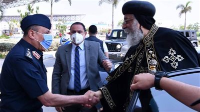 البابا تواضروس الثاني يزور متحف القوات الجوية بمصر الجديدة.. (صور)