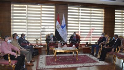 الدسوقي يترأس لجنة اختيار عميد كلية الزراعة 