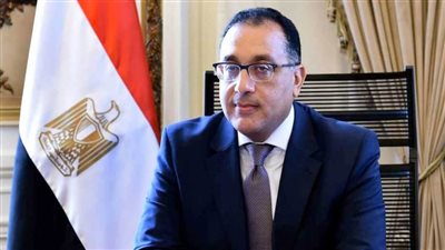 رئيس الوزراء يتابع جهود توفير اللقاحات المضادة لـ