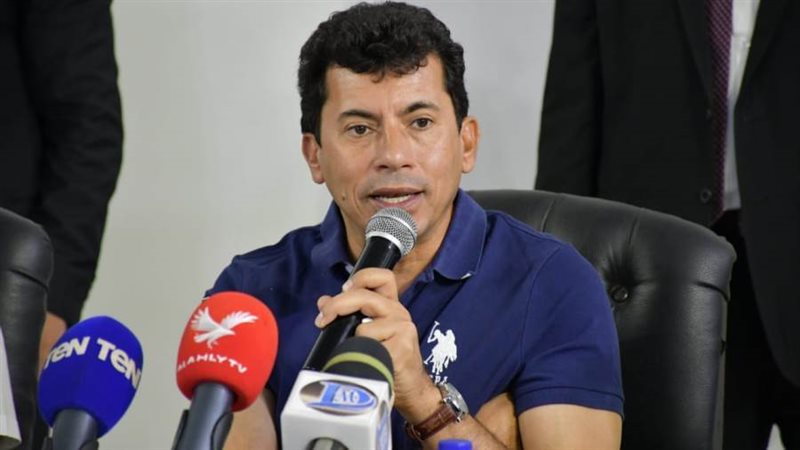 د. أشرف صبحى