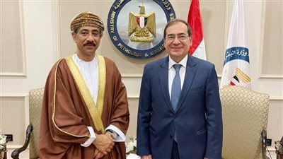 سفير سلطنة عمان يلتقي وزير البترول لتعزيز التعاون بين البلدين