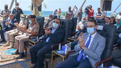 محافظ الإسكندرية يطلق إشارة بدء تنفيذ مشروع الهوية البصرية لمنطقة بئر مسعود 