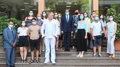 العنانى يلتقى مجموعة من صحفيين وإعلاميين من أوكرانيا 