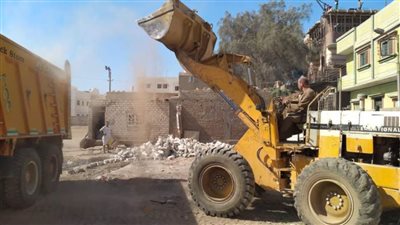 رفع 70 طن قمامة ومخلفات وإزالة تعديات وإشغالات من الشوارع بالمنيا