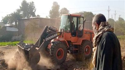 حملة مكبرة لإزالة التعديات على أراضي أملاك الدولة بمدينة أرمنت بالأقصر