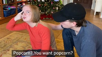 عاجل| مراهق يطور تطبيقا يساعد أخته على الكلام