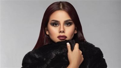 التعليق الأول من منة عرفة بعد عقد قرانها.. وزوجها يكشف موعد الزفاف