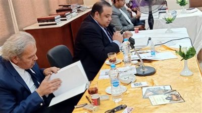 طلاب السياحة والفنادق بحلوان يطرحون أفكارًا لمشروعات اقتصادية 