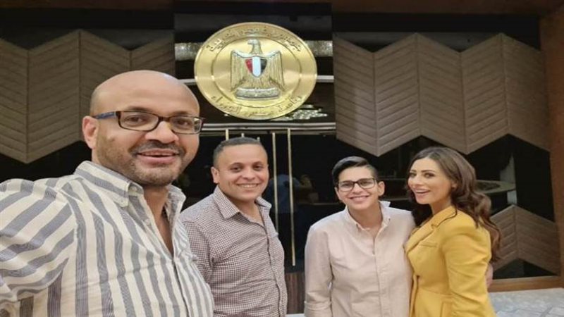 فريق عمل البرنامج