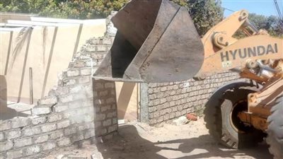 لرفع كفاءة منظومة النظافة.. تنفيذ أعمال صيانة واشغالات بحي شمال المنيا