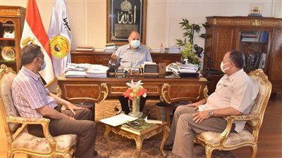 محافظ أسيوط يبحث الجهود المبذولة لمشروع تطوير مسار رحلة العائلة المقدسة