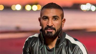 انتقادات لـأحمد سعد بعد ظهوره داخل مسجد وعلى ذراعه وشم