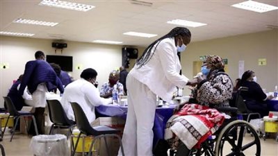 جنوب إفريقيا تسجل أعلى حصيلة يومية بإصابات كورونا منذ بدء الجائحة