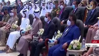 ولي عهد أبو ظبي يهنيء الرئيس السيسي بافتتاح 