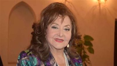 أشرف زكي يكشف حقيقة إصابة ليلى طاهر بكورونا