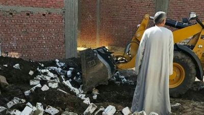 إزالة 8 حالات تعد على الأراضي الزراعية بالفيوم