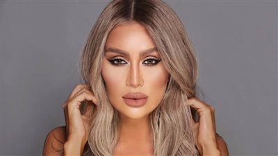 لحظة سقوط مايا دياب في بروفات تصوير حفلها