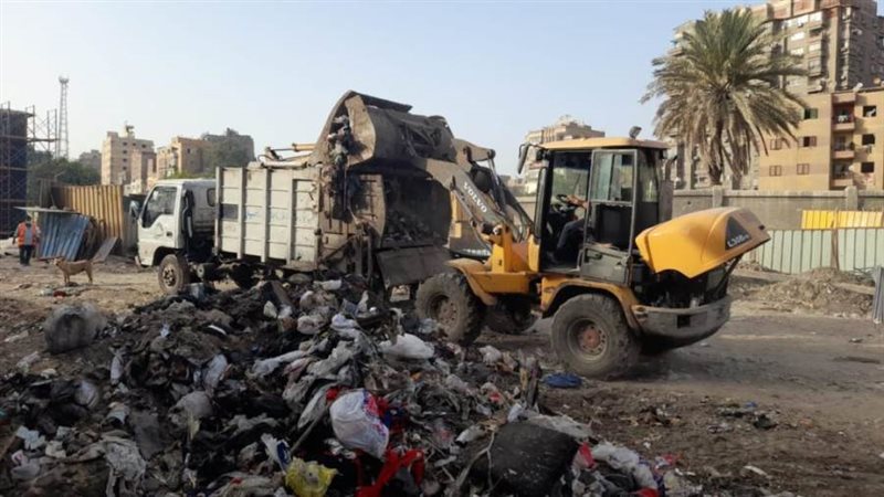 أنقاض العقار المنهار