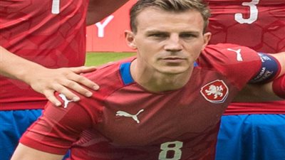 قائد منتخب التشيك فلاديمير دريدا يعلن اعتزاله دوليا بعد الهزيمة أمام الدانمارك