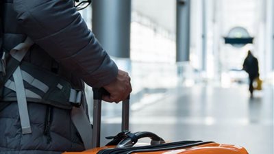 إمارة أبوظبي تحدث إجراءات سفر المواطنين والمقيمين القادمين من الخارج