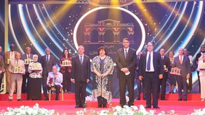 وزيرة الثقافة: مصر قبلة الفن والفنانين.. ومسرح سيد درويش منارة للإبداع