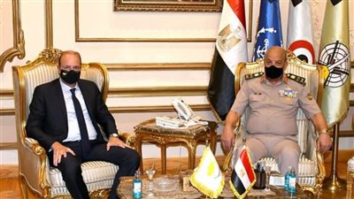 وزير الدفاع يلتقي نظيره القبرصي خلال زيارته الرسمية لمصر