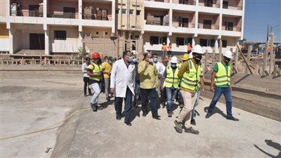 محافظ أسيوط يتابع أعمال إنشاء مستشفى ساحل سليم النموذجي ويتفقد المستشفى المركزي