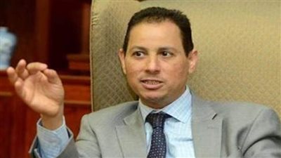 د. عمران: تعديل في قواعد القيد بالبورصة المصرية لزيادة تمثيل المرأة 