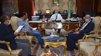 محافظ المنيا يواصل لقاءاته بعدد من نواب البرلمان لمناقشة القضايا الخدمية