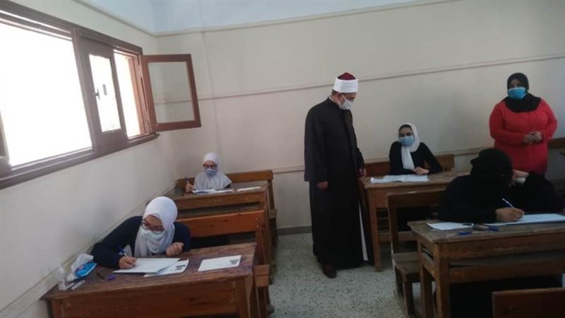 رئيس قطاع المعاهد