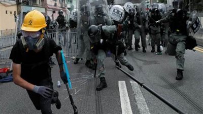 هونج كونج تعتقل 9 أشخاص للاشتباه في تخطيطهم لتفجير مرافق عامة