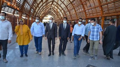 نائب محافظ سوهاج يتفقد قناطر الهويس الأثرية وميدان العارف