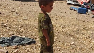 الاحتلال يزيل خيام البدو في قرية فلسطينية بالضفة الغربية (صور)