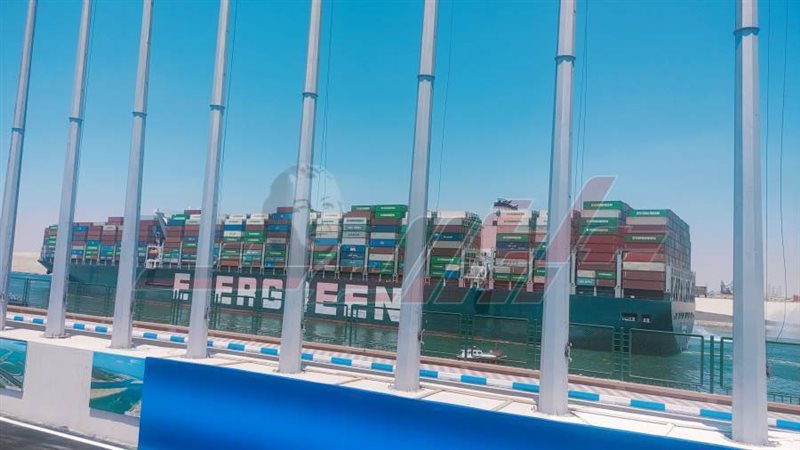 عبور السفينة ايفر