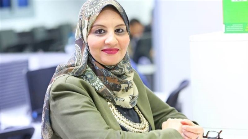 الكاتبة زينب عبداللاه