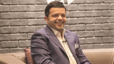 محمد هنيدي ومنة شلبي يحددان موعد دخولهما المنافسة السينمائية